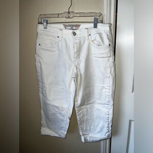 Levi White Capri